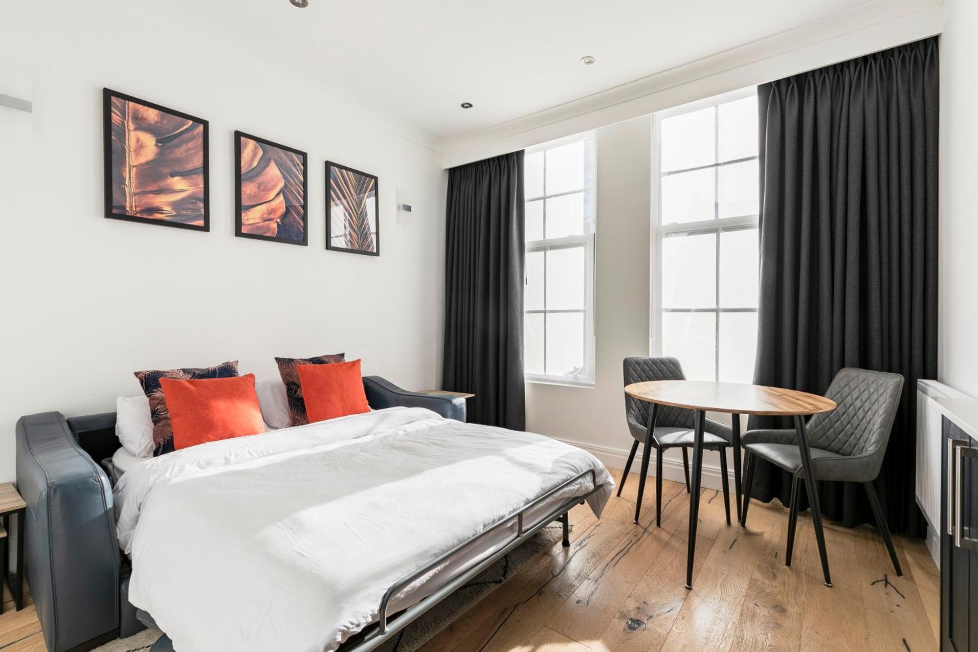 Modern Aptmt, 2 Stops To Central London, Smart Lock, Netflix Stadtteil Stadtteil Ealing Exterior foto